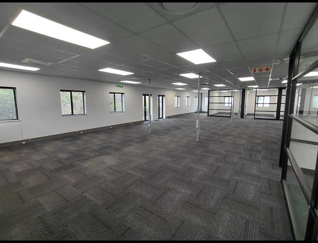 270M² OFFICE TO LET IN VORNA VALLEY